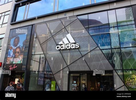 adidas schuhe frankfurt am main hochstrasse|Adidas group germany.